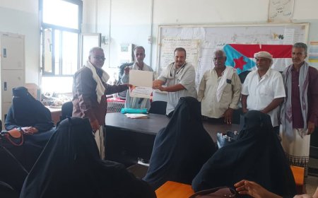 انتقالي خنفر يكرّم عدداً من معلمي مدرسة الشهيد عبده هيثم بمدينة الكود