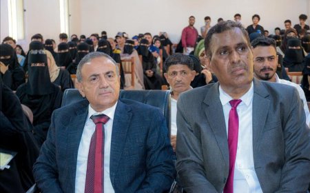 كلية اللغات بجامعة عدن تحتفي بطلابها المستجدين في برنامجي البكالوريوس والدراسات العليا