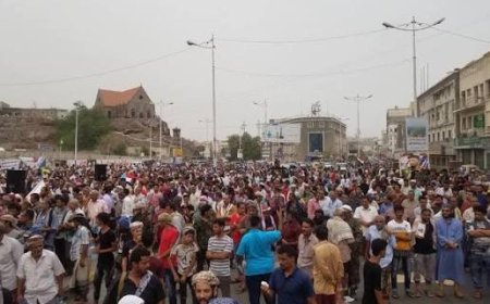 الاعلان عن تظاهرة مرتقبة من ساحة البنوك بكريتر في الذكرى الـ62 لثورة الـ14 من أكتوبر المجيدة