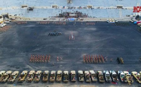 قوات الدعم والإسناد تنفذ عرضاً عسكرياً مهيباً بمناسبة الذكرى 62 لثورة 14 أكتوبر بمحافظة أبين