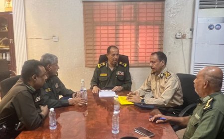 وكيل وزارة الداخلية لقطاع الخدمات المدنية يلتقي مدراء فروع المصالح بشرطة ساحل حضرموت