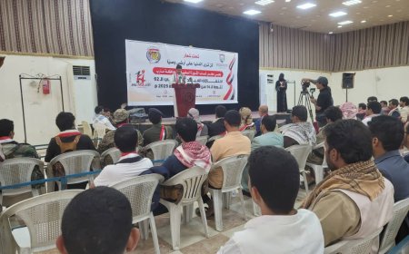 شباب مأرب يحتفون بالعيد الـ62 لثورة 14 أكتوبر بمهرجان جماهيري حاشد