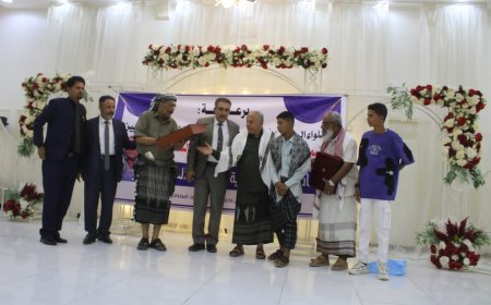 حفل تأبين رسمي وشعبي مهيب .. تودع فيه أبين شاعرها الكبير إيهاب باضاوي "أبو آية"