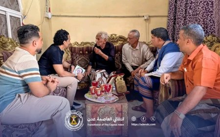 السقاف يزور الشاعر المخضرم عبدالله عبدالكريم للاطمئنان على صحته