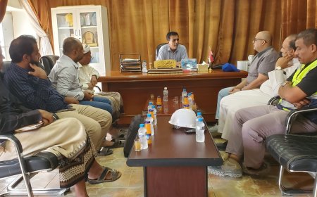 مدير عام مديرية القطن يناقش المرحلة الابتدائية لتسليم السوق المركزي للعسل خلال الايام القادمة