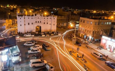 مكتب الأشغال بالشحر ينفذ نزولاً ميدانياً للتحقق من مصدر الروائح التي شهدتها المدينة