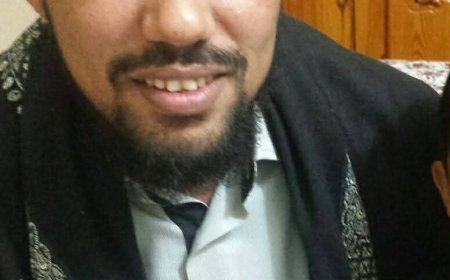 على مثلك فلتبكِ البواكي يافهمي ،،