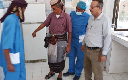 مدير عام مديرية الوضيع يقوم بزيارة تفقدية لمستشفى المديرية
