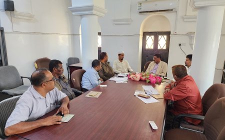 مدير عام مديرية تريم يترأس الاجتماع الاول لمجلس إدارة مركز الصادرات الزراعية (البصل والتمور)