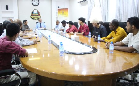 اجتماع بتربية ساحل حضرموت يناقش نشاط شعبة ودائرة المشاريع بمكتب الوزارة