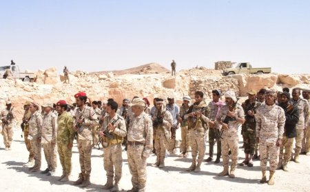 الجوف.. قائد المنطقة العسكرية السادسة يزور قطاع العلم ويؤكد على الجاهزية