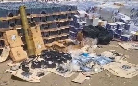 ضبط سفينة إيرانية محمّلة بالأسلحة والمعدات العسكرية قرب باب المندب في طريقها للحوثيين