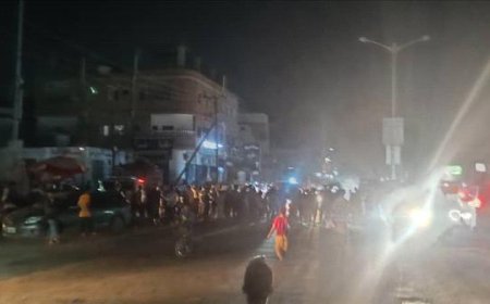 عاجل | احتجاجات وقطع طرقات في الممدارة بعدن