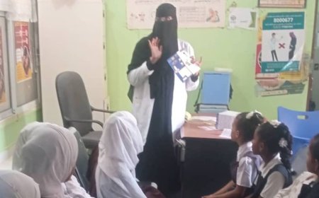 طالبات مدرسة الميثاق للبنات في الكود ينفذن زيارة علمية إلى مركز الأمومة