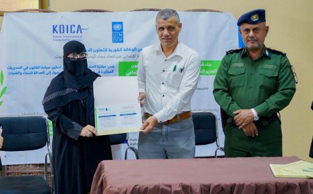 ‏المدير العام لمديرية غيل باوزير يختتم الدورة التدريبية للعاملات في مجال سيادة القانون