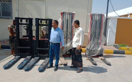 برنامج التحصين الموسع بلحج يستلم معدات لمخزن التحصين من منظمة اليونبس