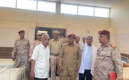 اللواء علي الفضلي يتفقد مستشفى صلاح الدين ويطلع على احتياجات المرافق الطبية العسكرية بعدن