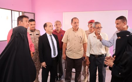 عبود ناجي والمقبلي يدشنان افتتاح مشروع ترميم وإعادة تأهيل المبنى الرئيسي لمركز محو الأمية بدارسعد