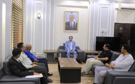 الوزير يلتقي رئيس الجمعية العامة للمنتدى السياسي والحقوقي للشباب