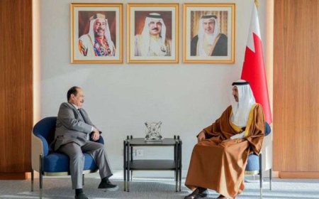 السفير اليمني في البحرين يبحث مع وزير المواصلات تعزيز التعاون واستئناف رحلات اليمنية إلى المنامة