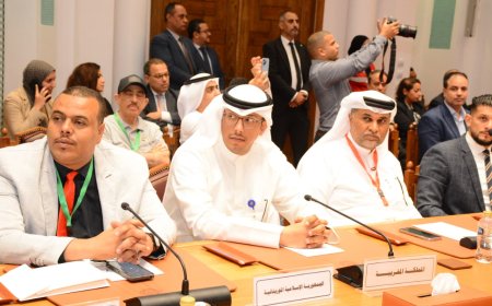 نائب رئيس دائرة العلاقات بالجامع الحضرمي يشارك في مؤتمر المجتمع المدني والشباب العربي بالقاهرة