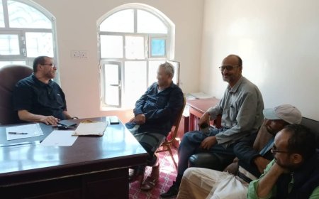 وكيل وزارة التربية يلتقي مدير تربية الضالع لمناقشة منحة البنك الدولي ودعم القطاع التعليمي بالمحافظة