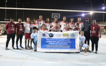 برعاية المحافظ بن ماضي وتمويل البرنامج السعودي لتنمية وإعمار اليمن.. شعب حضرموت يواصل التحليق بالصدارة بفوز جديد على أهلي الغيل