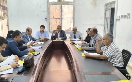 عدن.. اللجنة الإشرافية المنبثقة عن اللجنة الاستشارية تُقر رفع مشروع مسودة إدارة الإطار الاستراتيجي للحماية الاجتماعية 2026–2030 إلى مجلس الوزراء