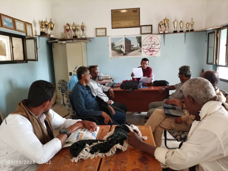القائم بأعمال مدير مكتب تربية خنفر يزور ثانوية الفاروق بجعار للاطلاع احتياجاتها