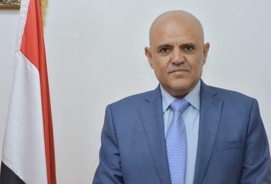 محافظ تعز يوجه بسرعة إخلاء ما تبقى من منازل المواطنين المسيطر عليها بصورة غير قانونية