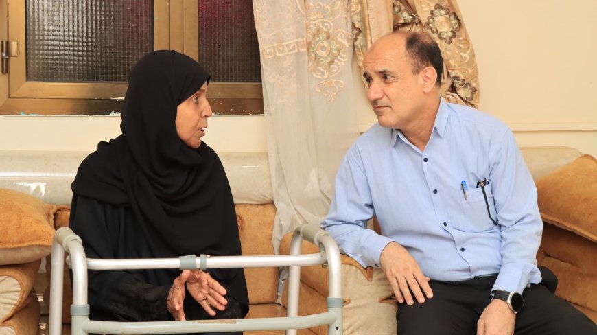 مدير عام دارسعد يطمئن على صحة التربوية هناء عقربي قبل سفرها لتلقي العلاج بالخارج