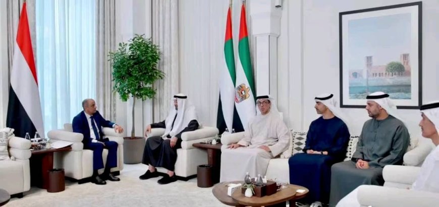 الرئيس الإماراتي يستقبل في قصر الشاطئ رئيس مجلس الوزراء