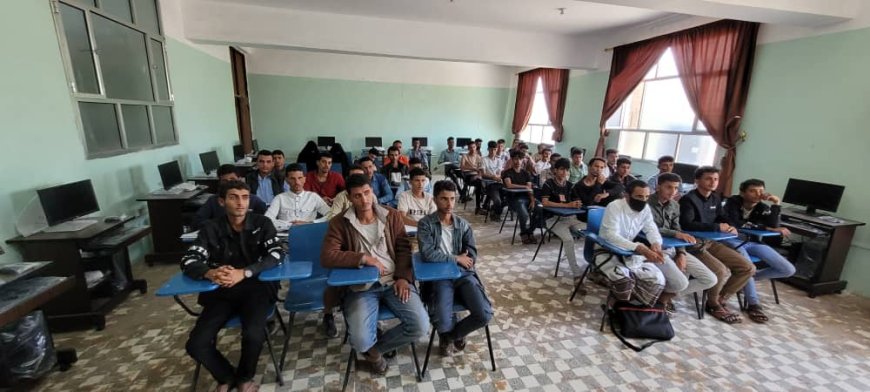تدشين العام الدراسي في كلية الضالع الجامعية وسط إقبال غير مسبوق