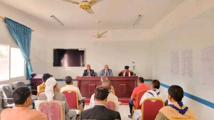 وكيل أول محافظة تعز يقوم بزيارة تفقدية لمديريتي جبل حبشي والمعافر للاطلاع على سير الأداء