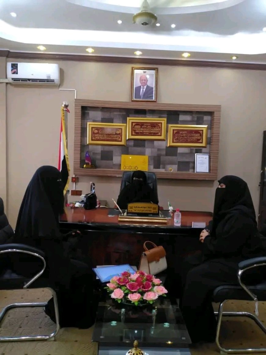 حملة توعوية شاملة لمكافحة الابتزاز الإلكتروني في المديريات.. باكريت تؤكد أهمية التوعية والتنسيق المشترك