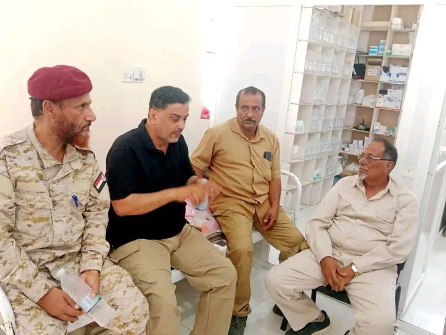 في إطار زيارته للوحدات العسكرية بمحور الضالع، الدكتور الداعري يدشّن المرحلة الجديدة من الخدمات الطبية في اللواء الأول صاعقة