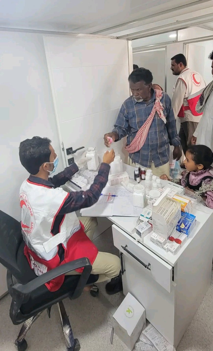 برعاية المحافظ بن الوزير: تدشين المرحلة الرابعة من المستشفى الميداني المتنقل بشبوة