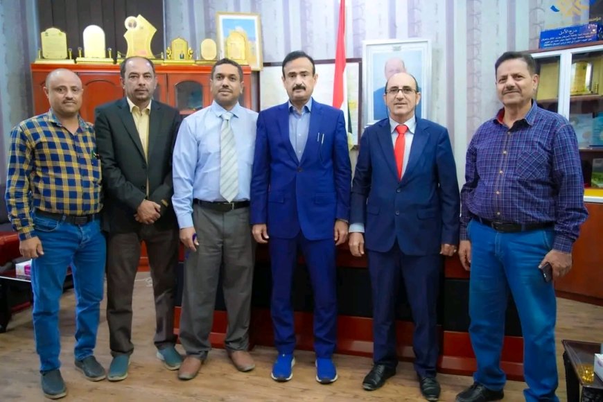 المحافظ بن الوزير يبحث مع قيادة الهيئة العامة للتأمينات والمعاشات سبل تطوير أداء فرع الهيئة بالمحافظة