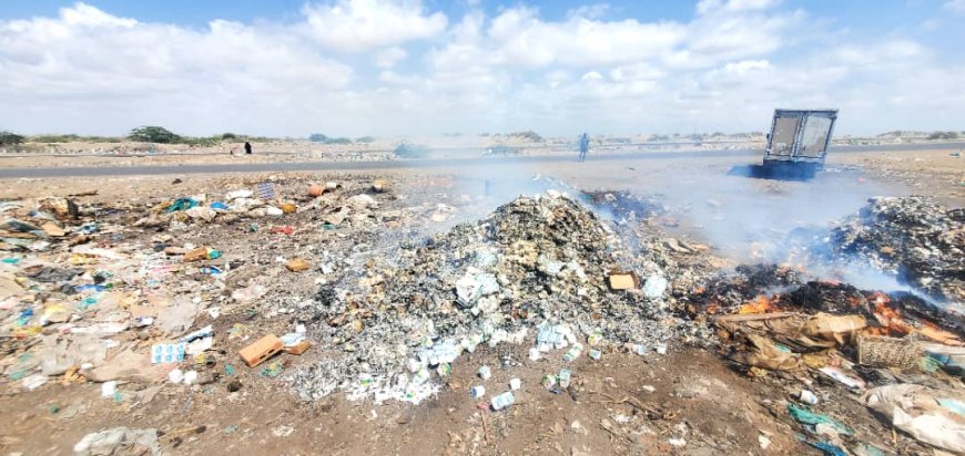 مكتب أشغال خنفر يشرف على إتلاف كمية من منتجات الزبادي والحقين المنتهية الصلاحية