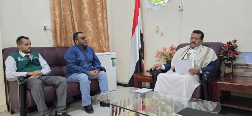 مأرب تبحث مع مؤسسة يماني تنفيذ مشروع لتحسين خدمات المياه بهيئة مستشفى مأرب