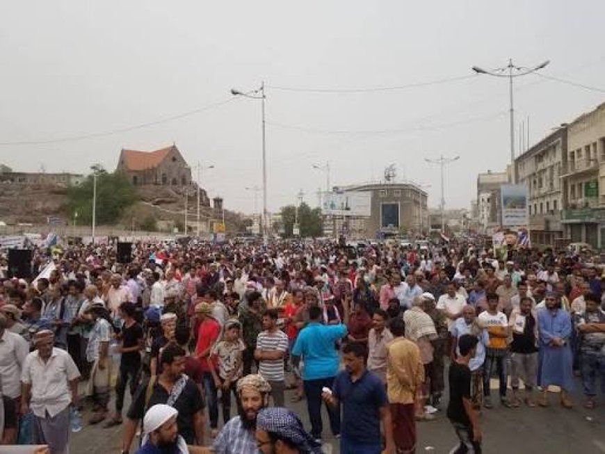 الاعلان عن تظاهرة مرتقبة من ساحة البنوك بكريتر في الذكرى الـ62 لثورة الـ14 من أكتوبر المجيدة