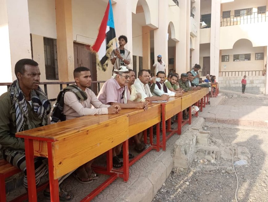 برعاية القيادي محمود عادل الحوشبي.. انطلاق منافسات النسخة الأولى من دوري الشهيد محسن منجستو بحضور رسمي وشعبي واسع