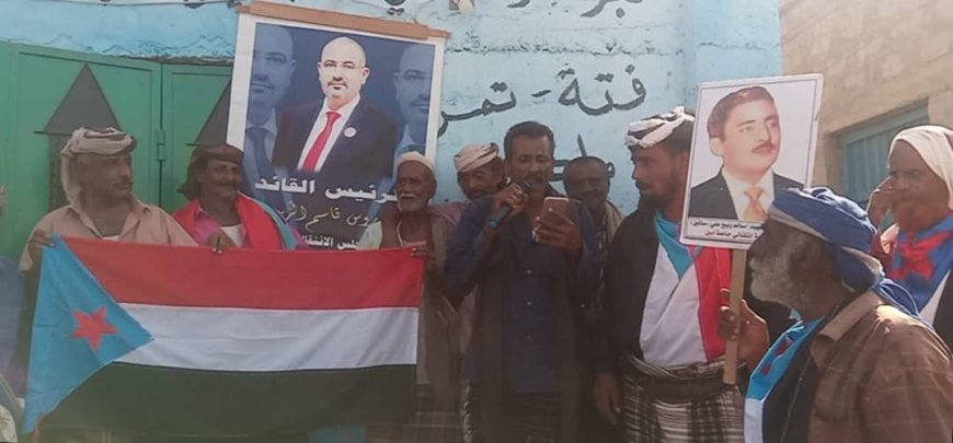 أبناء أحور يحتفلون بالذكرى الـ62 لثورة 14 أكتوبر المجيدة بمهرجان خطابي
