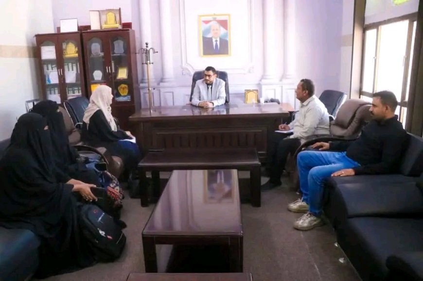 شبوة.. الوكيل لمروق يستقبل وفداً من وزارة الصحة العامة والسكان ويبحث سبل تعزيز الخدمات الصحية وتطوير البنية التحتية للقطاع الصحي بالمحافظة