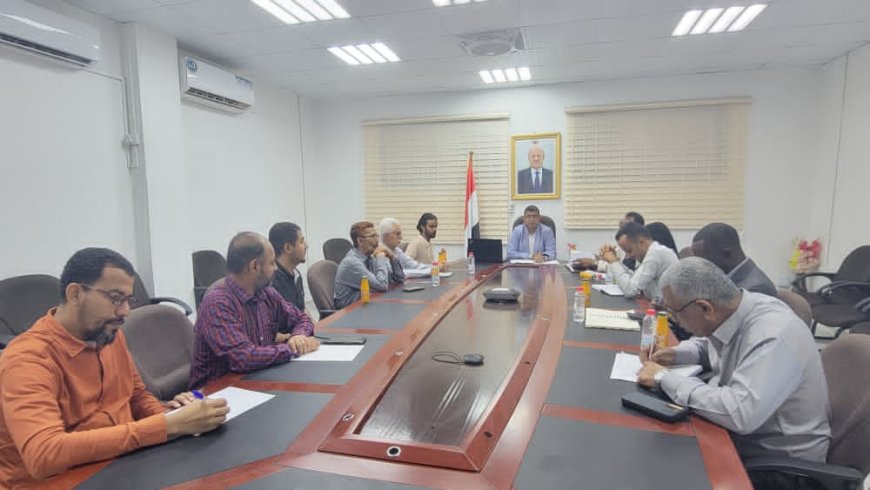 وكيل وزارة الصناعة لقطاع التجارة الداخلية يناقش مع برنامج الأغذية العالمية تعزيز الأمن الغذائي واستقرار السوق المحلية
