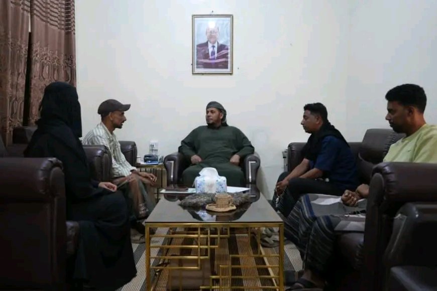 محافظ سقطرى يلتقي فريق منتدى مناخ مستدام ويؤكد دعم السلطة المحلية للمبادرات البيئية