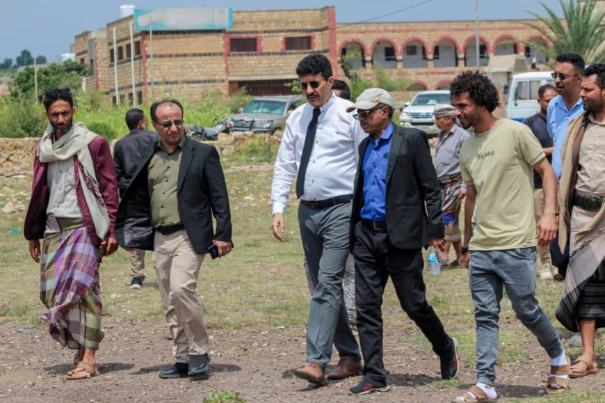 وفد من وزارة الشباب والرياضة يزور أندية مديريتي الشمايتين والمعافر