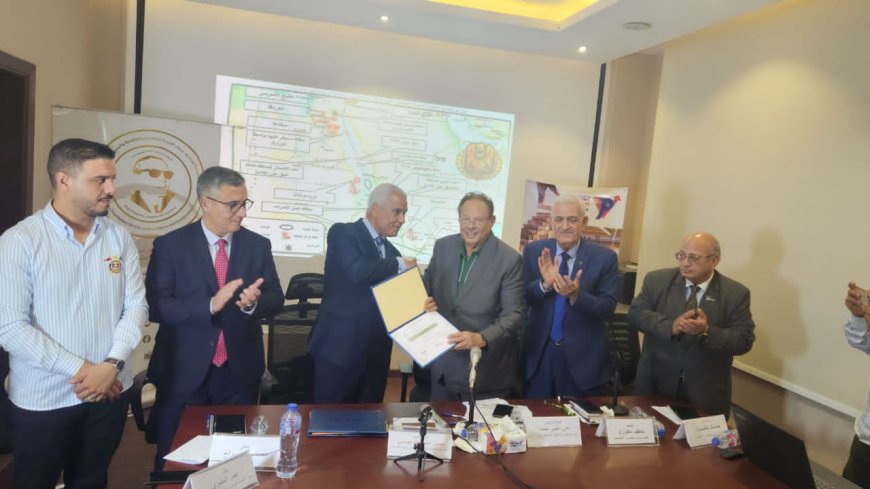 الرئيس ناصر يشارك في ندوة فكرية حول الدور العربي في حرب أكتوبر وإغلاق مضيق باب المندب