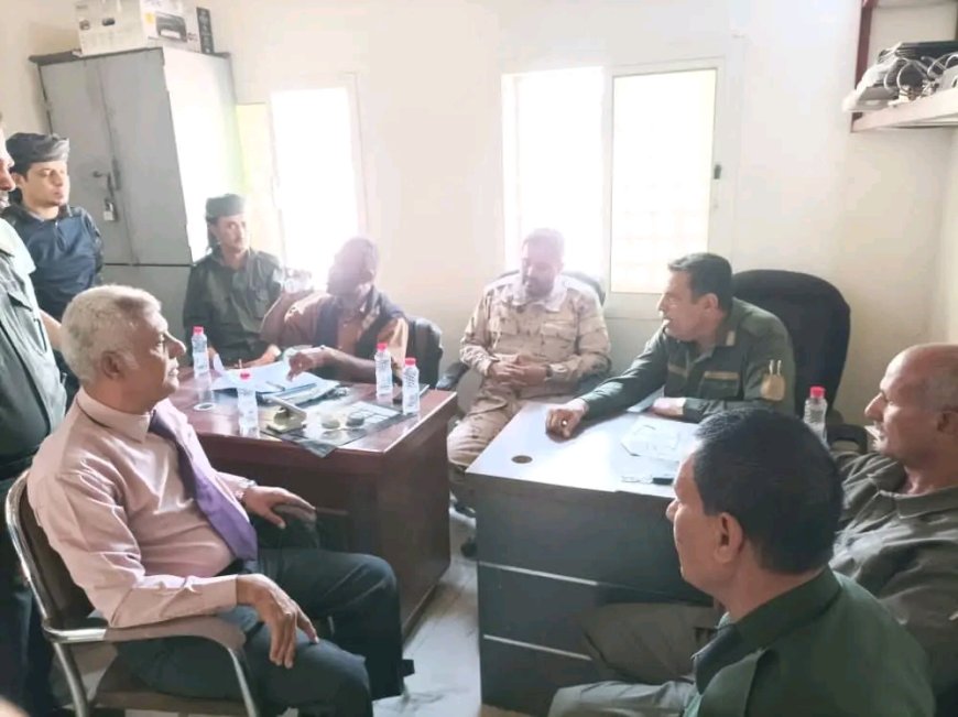 لجنة الإشراف العام تواصل نزولها الميداني لتنفيذ البرنامج الأمني المكثف في العاصمة عدن