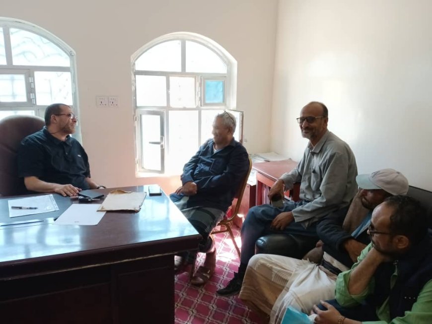 وكيل وزارة التربية يلتقي مدير تربية الضالع لمناقشة منحة البنك الدولي ودعم القطاع التعليمي بالمحافظة